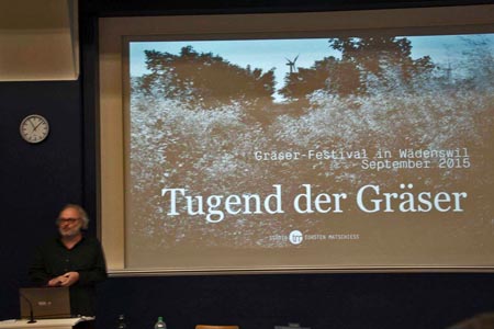 Vortrag von Torsten Matschiess über die Tugend der Gräser in Wädenswil - Foto: Sabine Vögeli